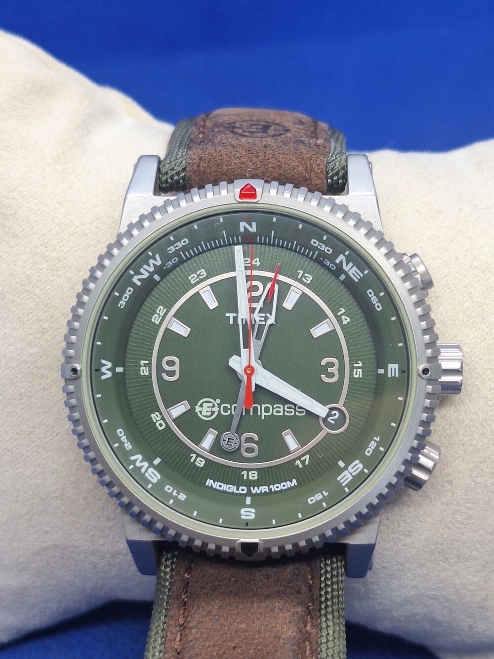 Timex Expedition E-Compass T49541 Green Dial 42mm Indiglo Watch WR100M Excellent